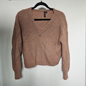 Moon & Madison  sweater in Nude pink scoop neck